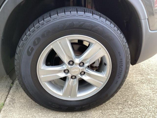 Used 2020 Gray Chevrolet LS image 6