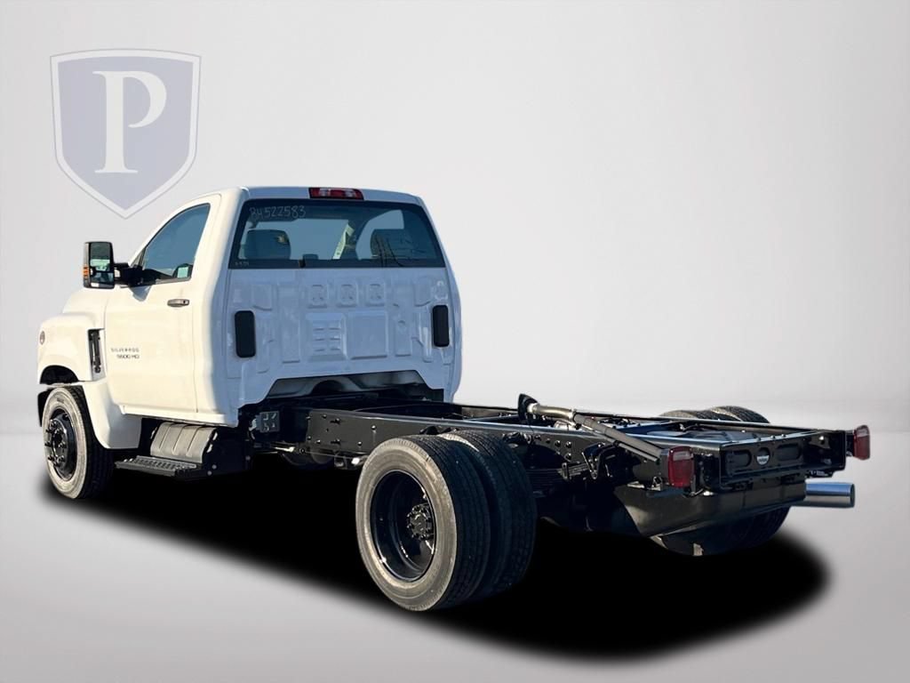 New 2024 Summit White Chevrolet Work Truck image 4