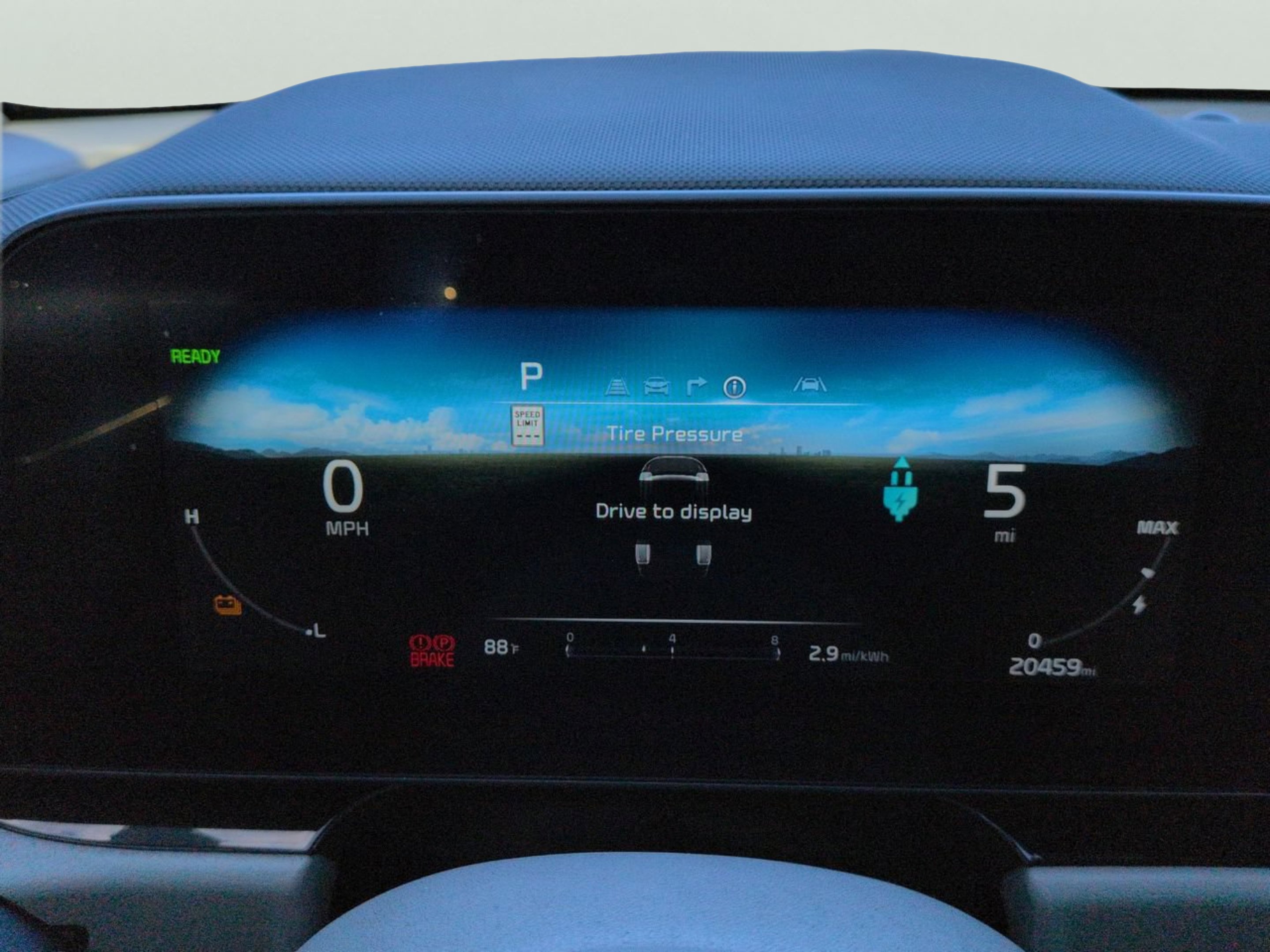 Certified Used 2023 Steel Gray Kia Wind image 27