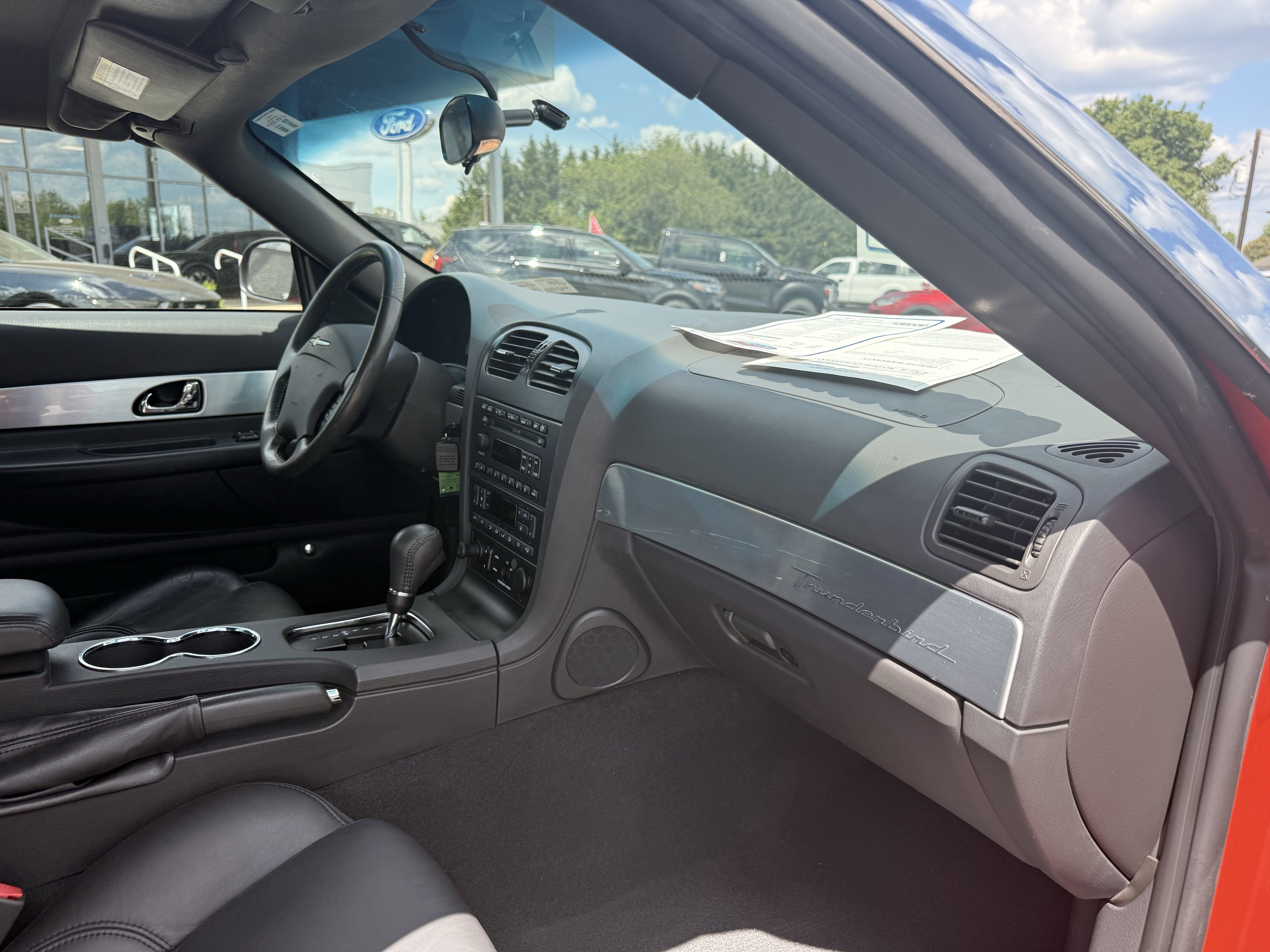 Used 2002 Red Ford Base image 30