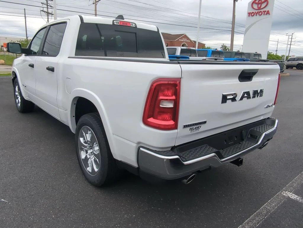 New 2026 Bright White Clear-Coat Exterior Paint RAM Big Horn/Lone Star image 6