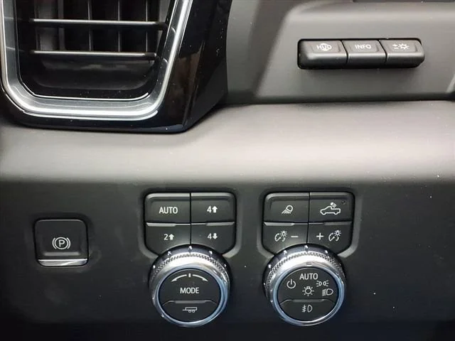 2026 GMC Sierra 2500HD Denali - Photo 9