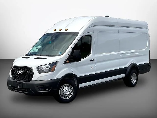 New 2026 Oxford White Ford Cargo Van image 38