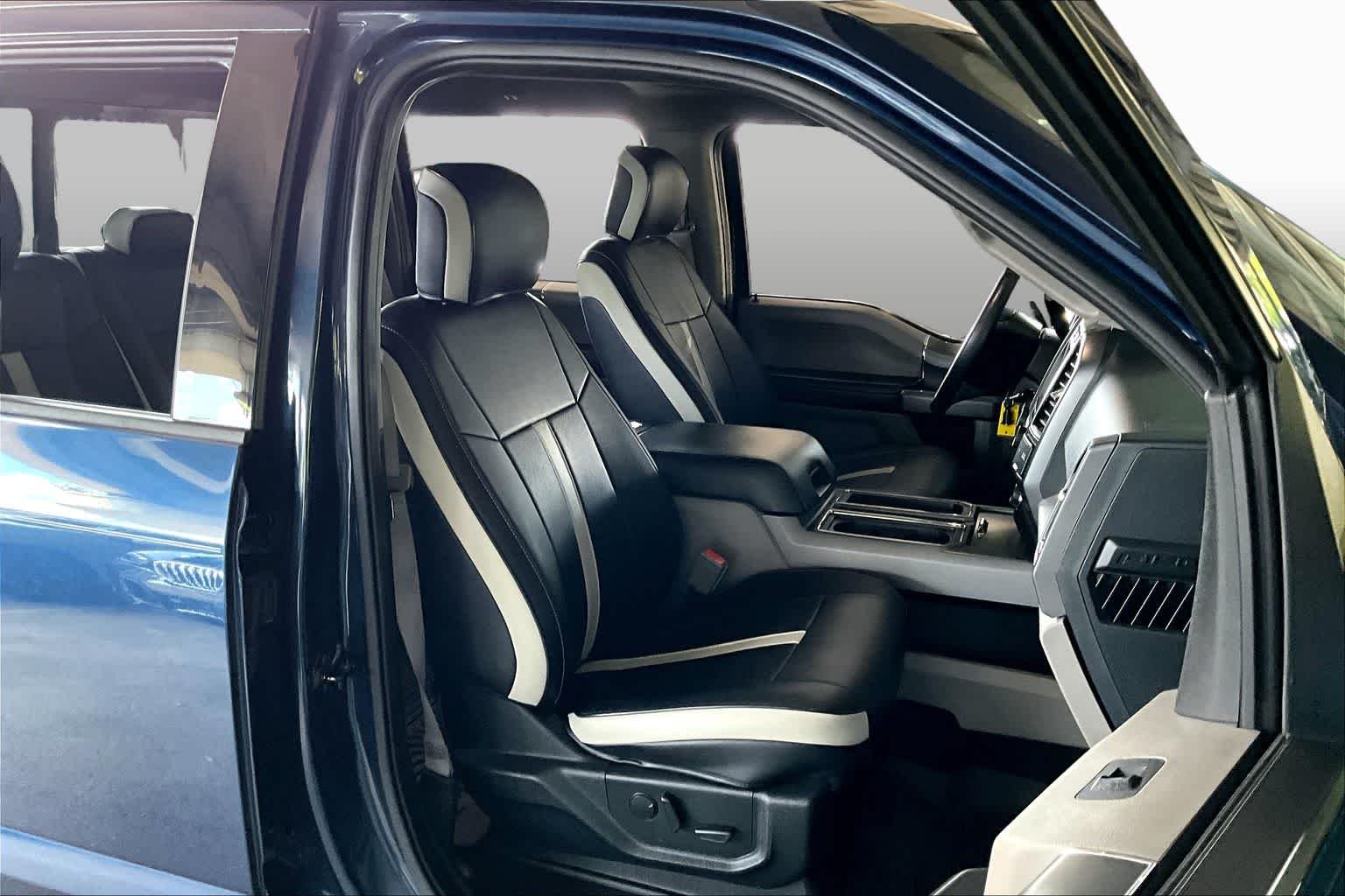 Used 2020 Blue Jeans Metallic Ford XLT image 8