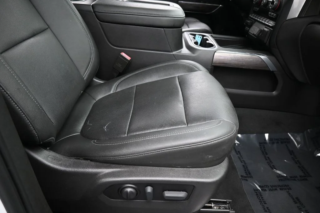 Used 2022 Iridescent Pearl Tricoat Chevrolet LTZ image 47