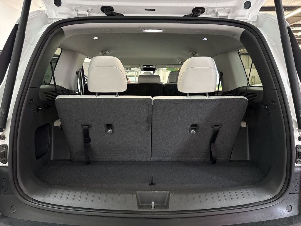 Used 2026 White Hyundai SEL image 21