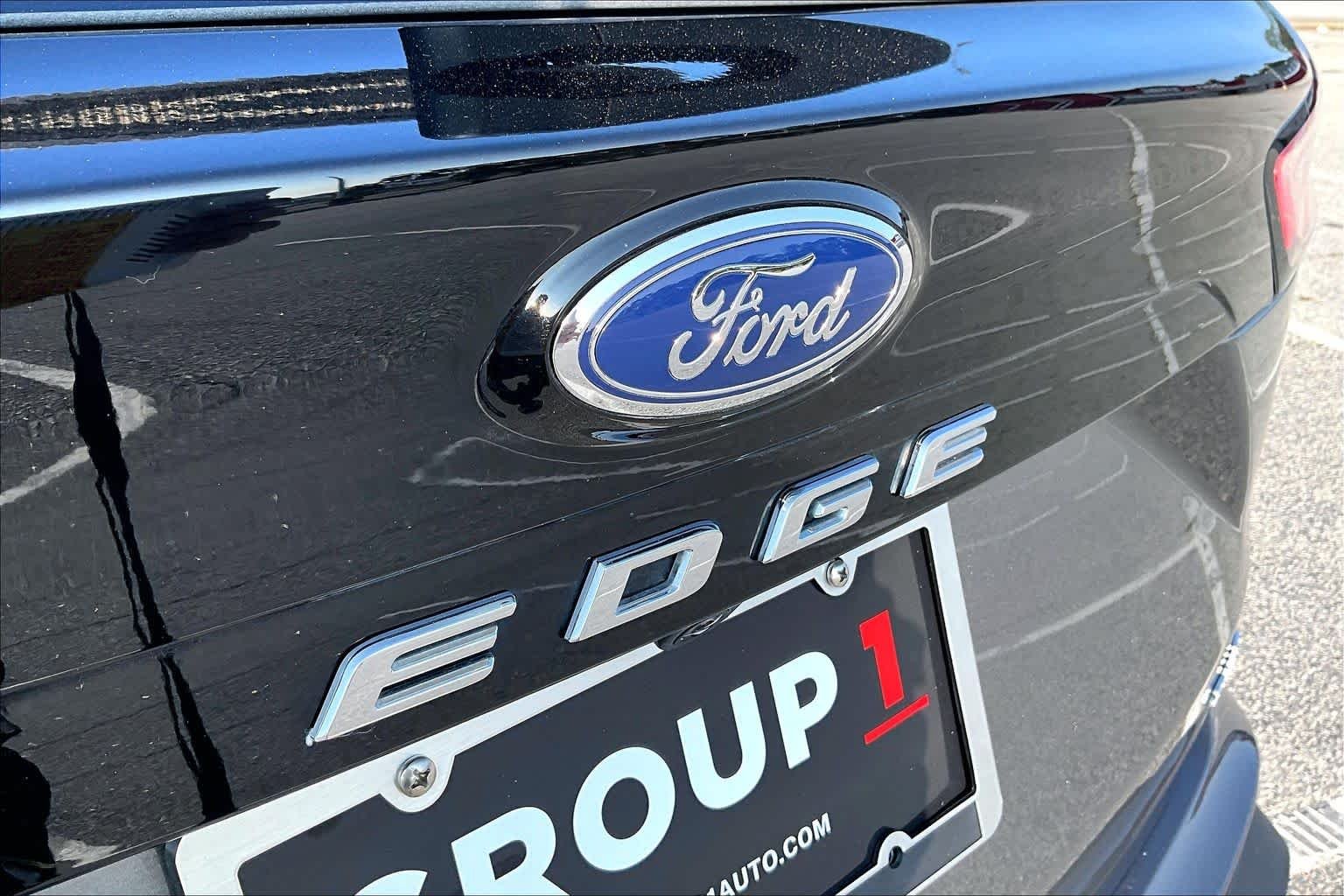 Used 2023 Carbonized Gray Ford Titanium image 10