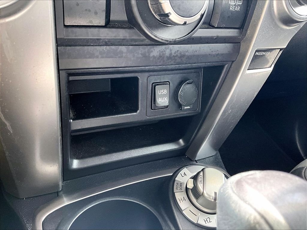 Used 2019 Blue Toyota SR5 Premium image 27