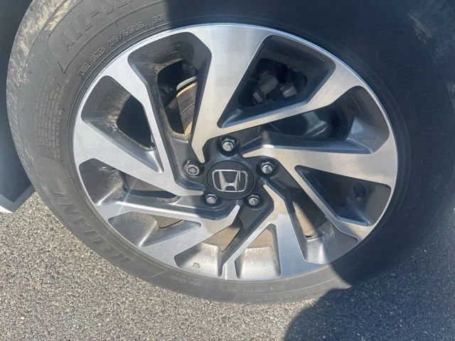 Used 2018  Honda EX image 9
