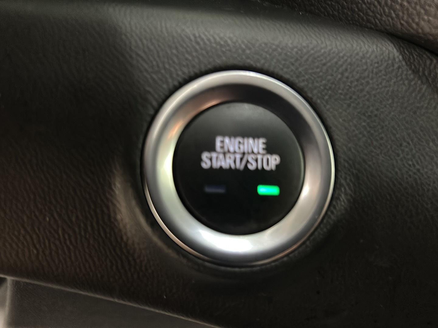 Used 2023 Summit White GMC SLE image 22