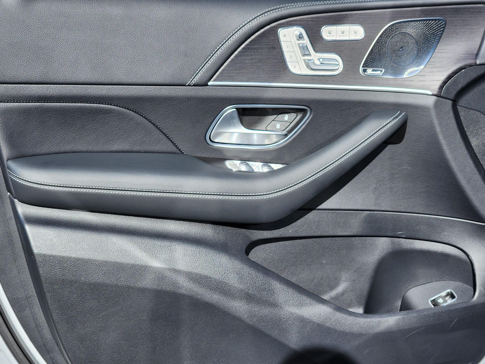 Certified Used 2024 MANUFAKTUR Alpine Grey Mercedes-Benz AMG® GLE 53 image 16