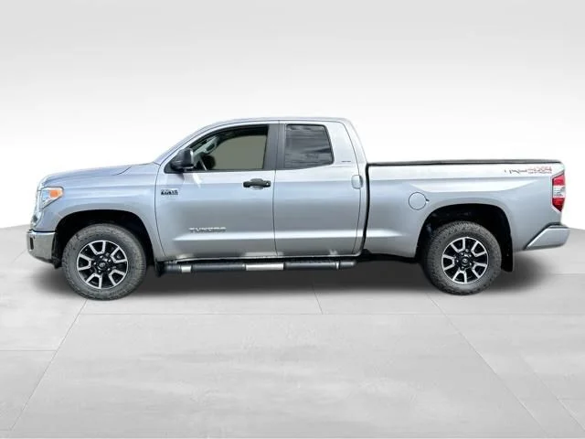Used 2017 Silver Toyota SR5 image 2