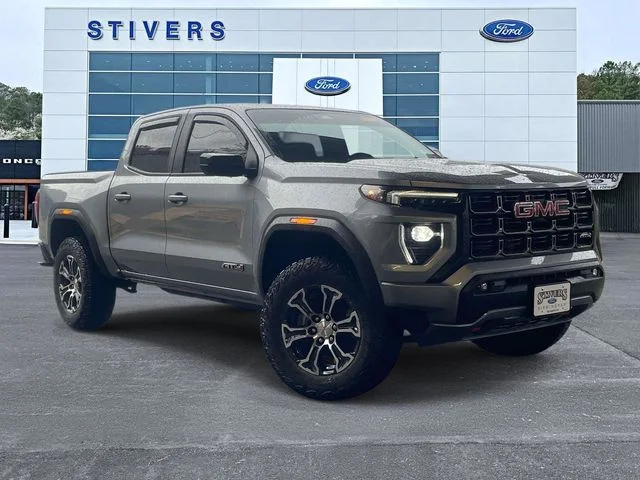 2024 GMC Canyon 4WD AT4 Crew Cab Short Box's photo