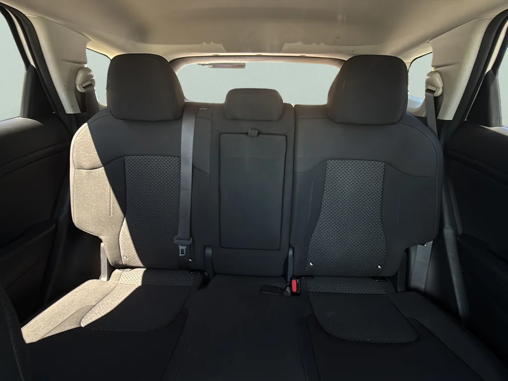 Used 2023 Snow White Pearl Kia LX image 31