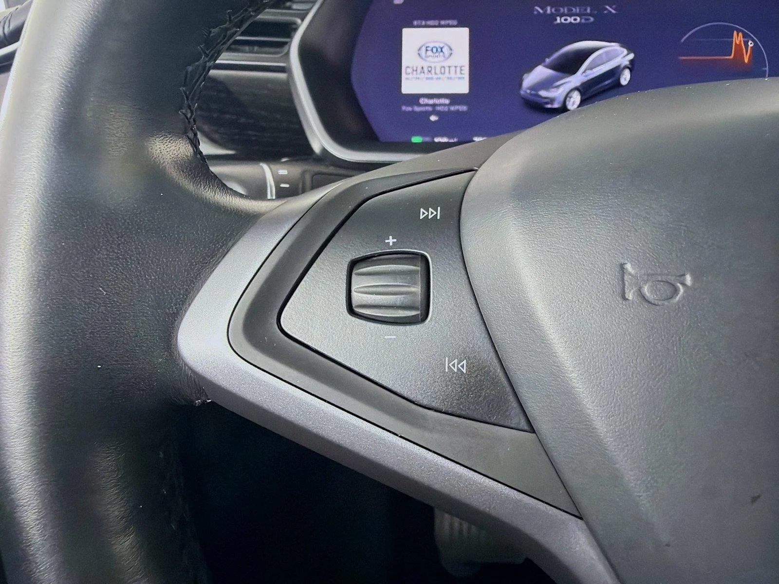 Used 2018  Tesla 100D image 10