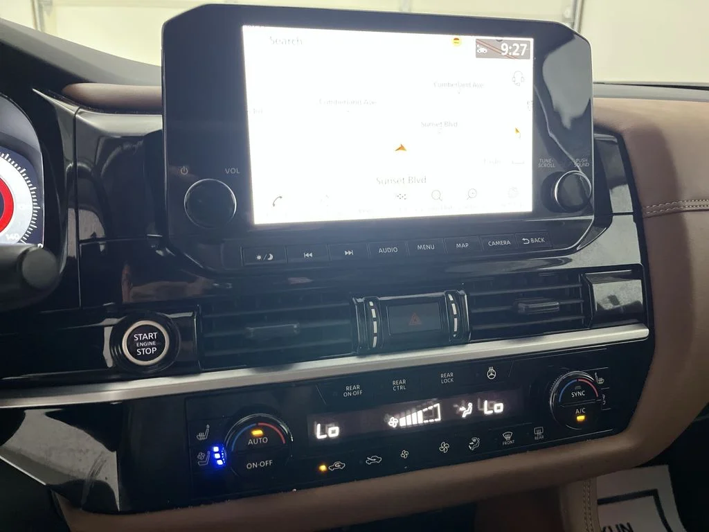Used 2024 Gray Nissan Platinum image 10