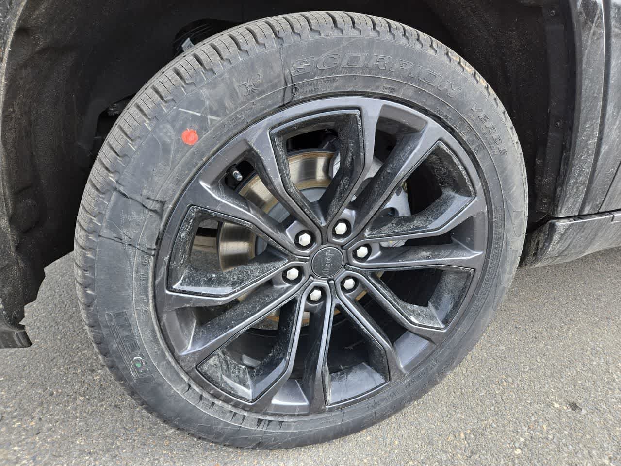 New 2026 High Gloss Black Jeep Summit Obsidian image 10