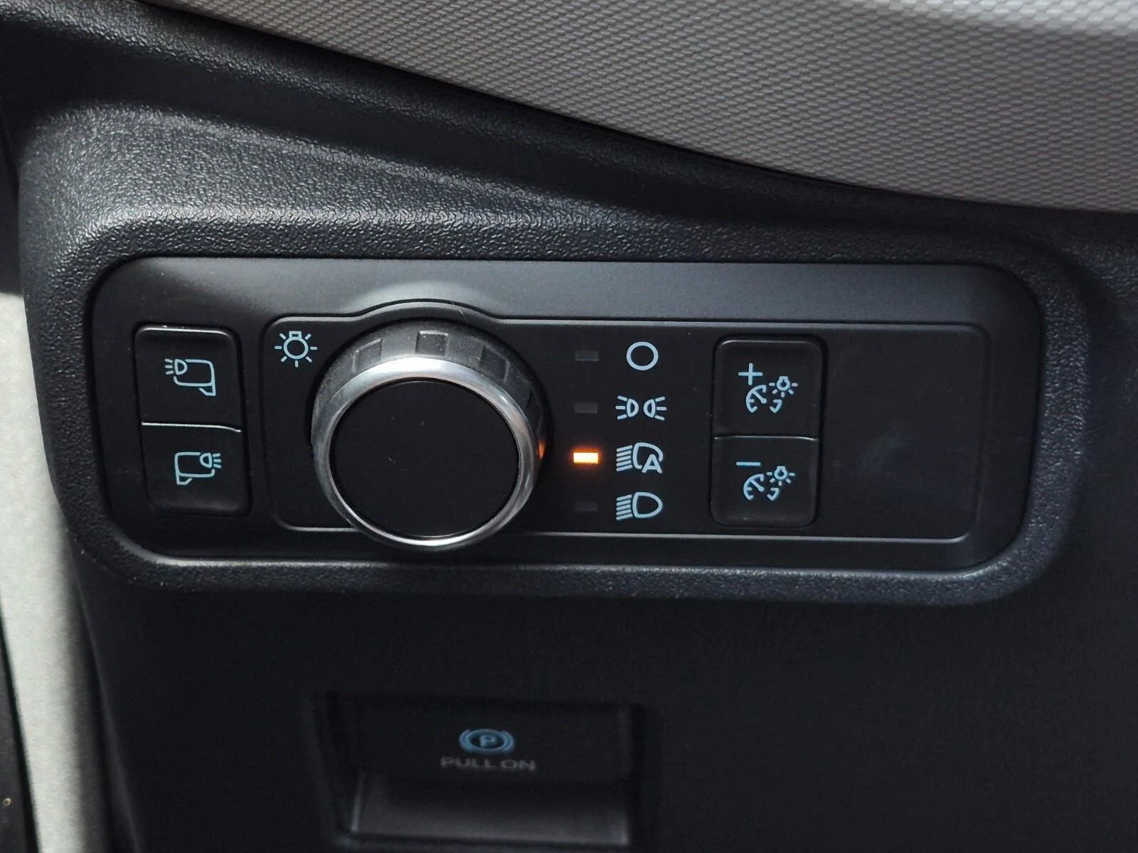 Used 2022 Velocity Blue Metallic Ford Wildtrak image 37