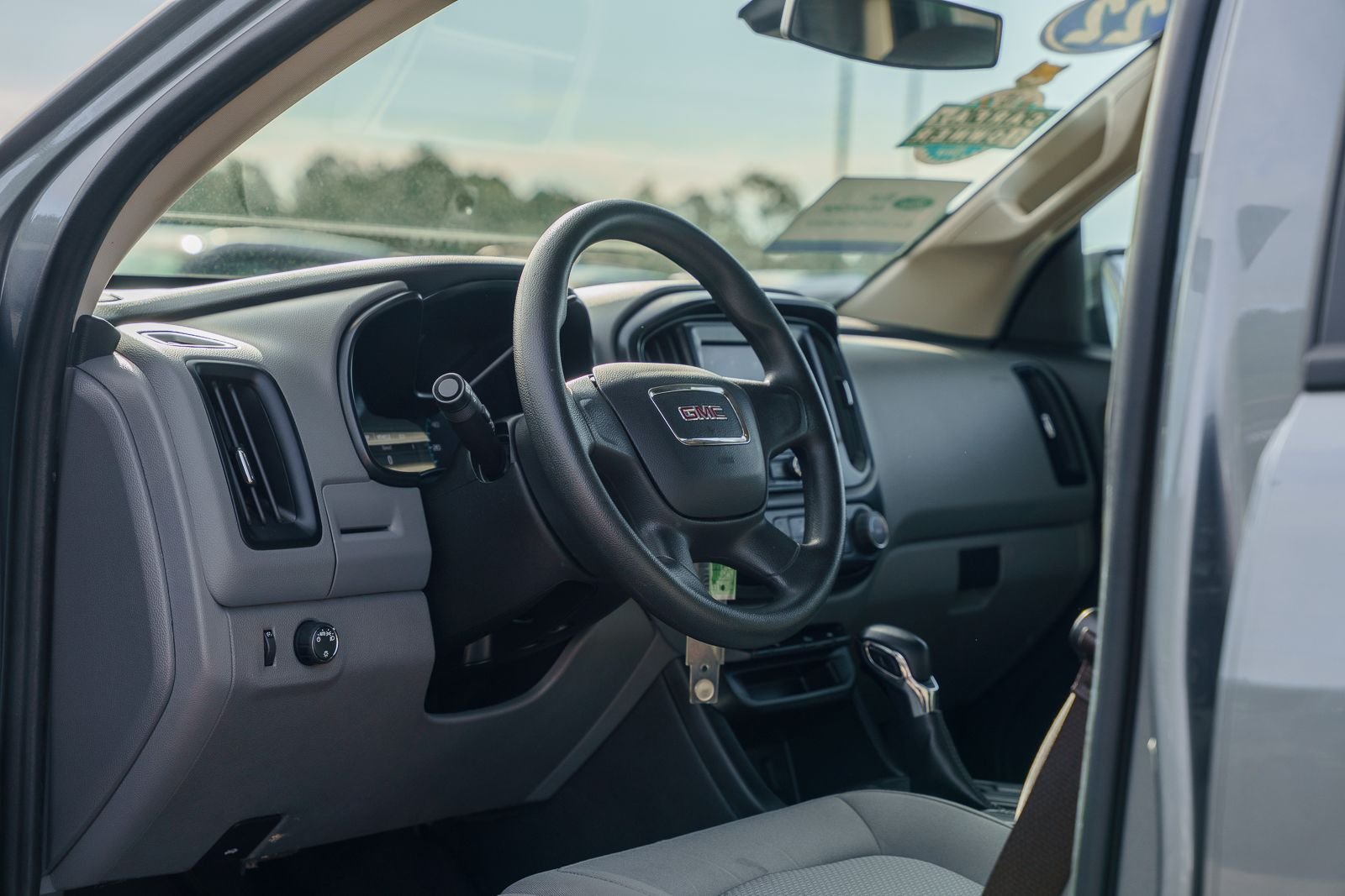 Used 2022 Gray GMC Elevation Standard image 18