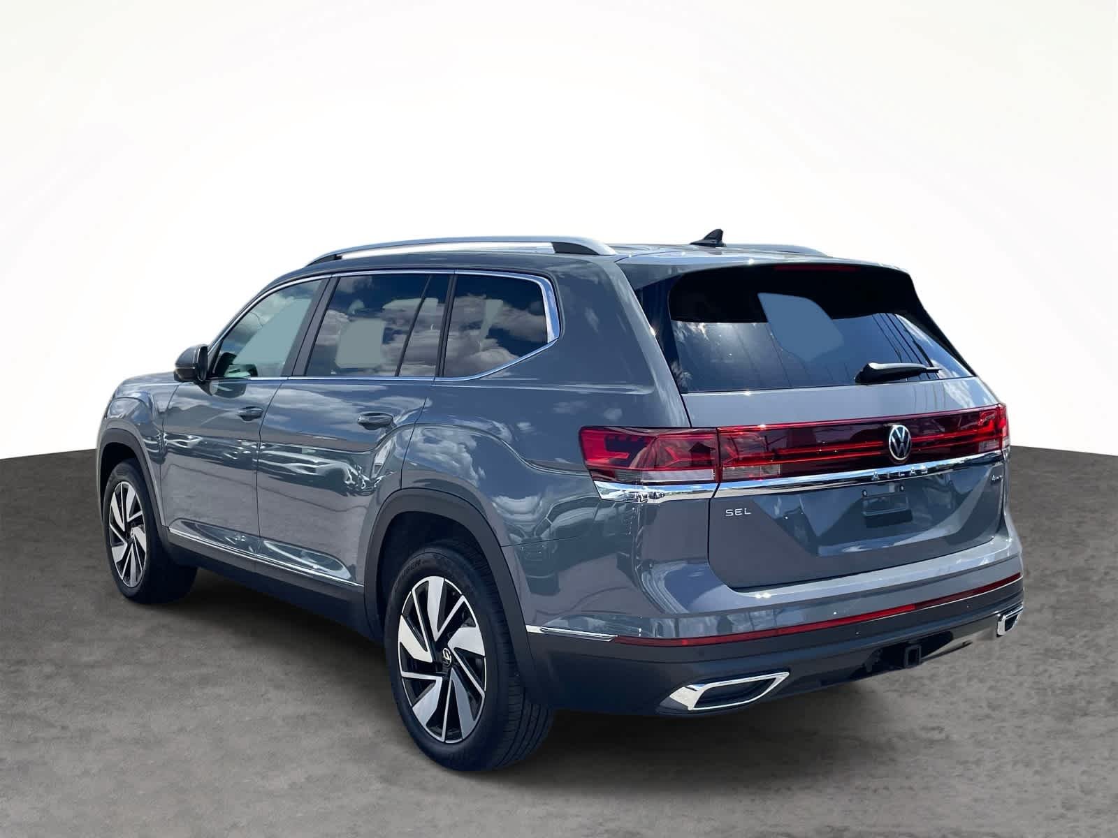 New 2026 Pure Gray Volkswagen 2.0T SEL image 9