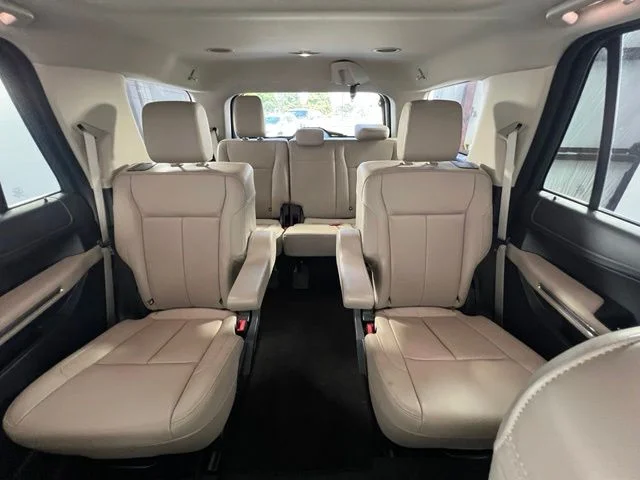 Used 2022 White Ford XLT image 13
