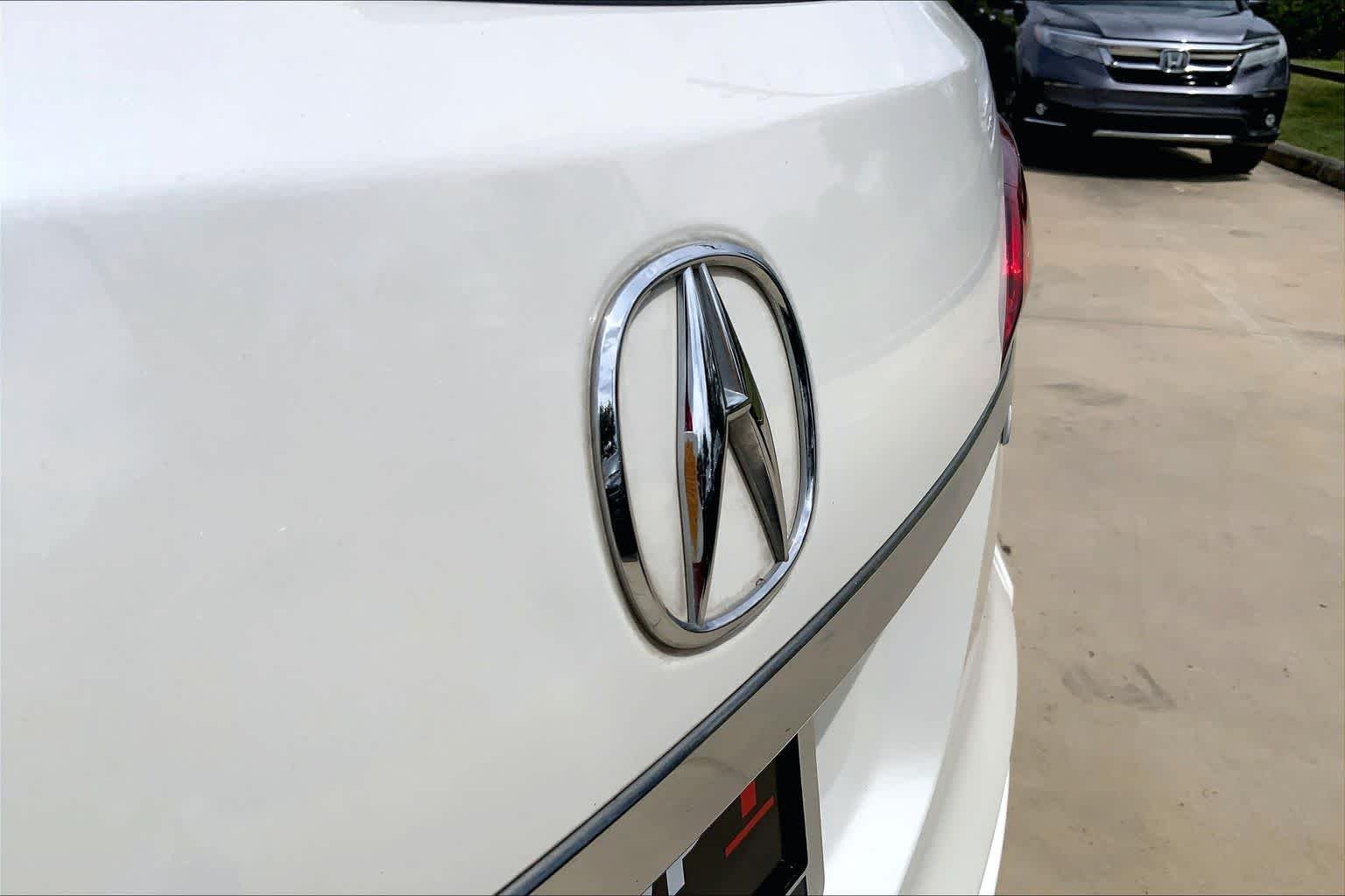 Used 2017 White Diamond Pearl Acura w/Technology Pkg image 31