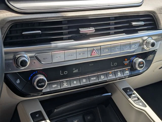 Used 2022 Moss Kia EX image 19
