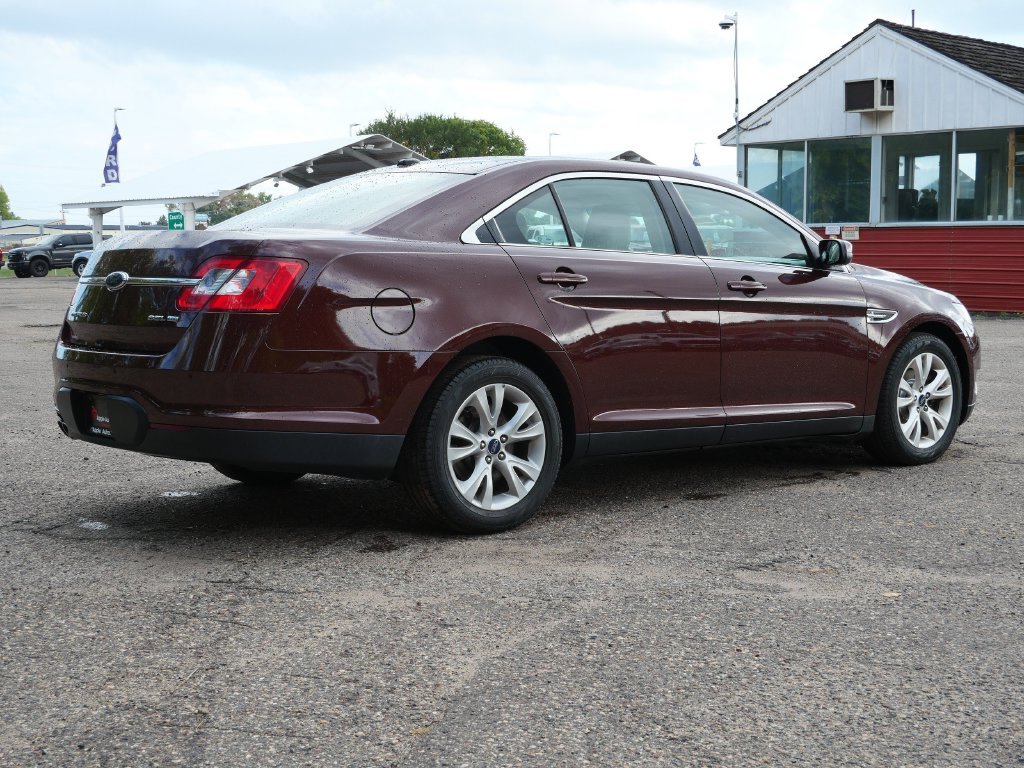 Used 2010 Red Ford SEL image 6