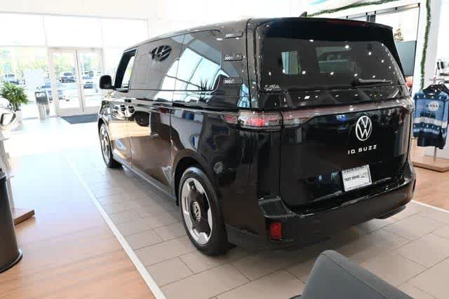 2025 Volkswagen ID. Buzz PRO S - Photo 10