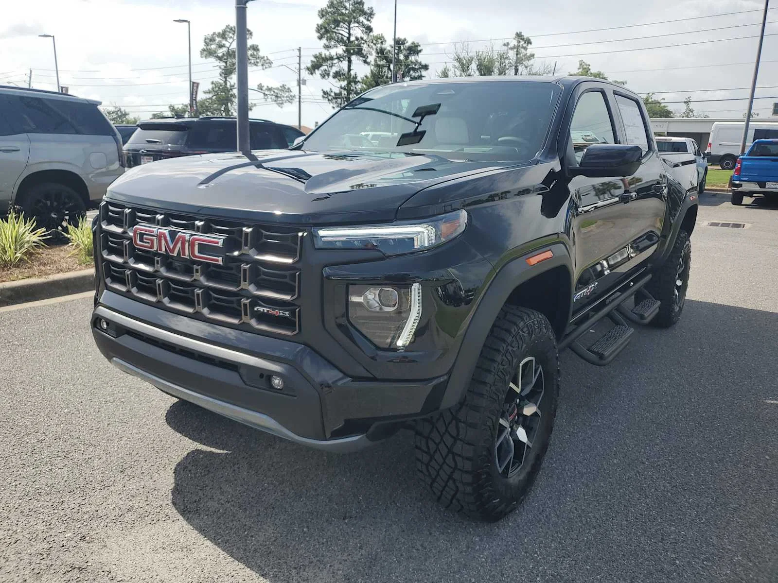 New 2026 Onyx Black GMC AT4X image 1