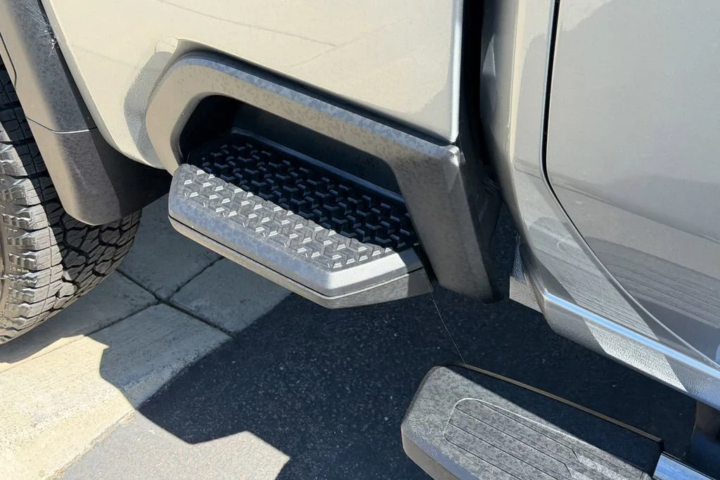 New 2026 Sterling Metallic GMC SLT image 7