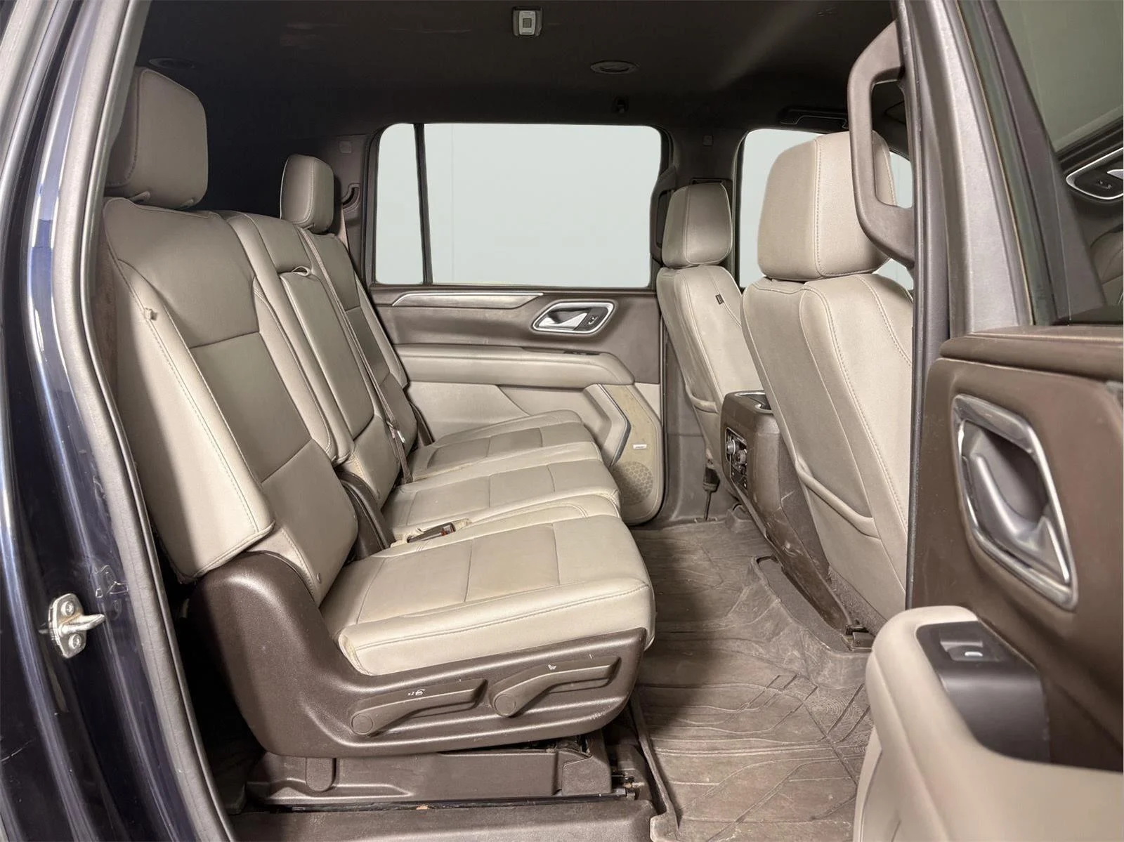 Used 2022 Midnight Blue Metallic Chevrolet LT image 18
