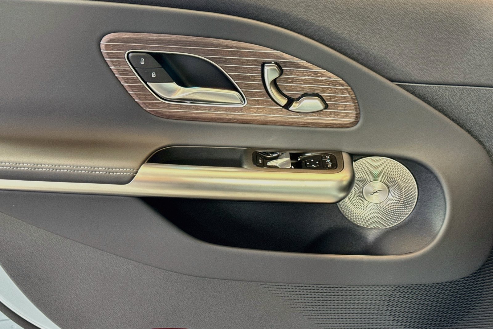 New 2027 Liquid Crystal Green Mercedes-Benz CLA 220 Hybrid image 16