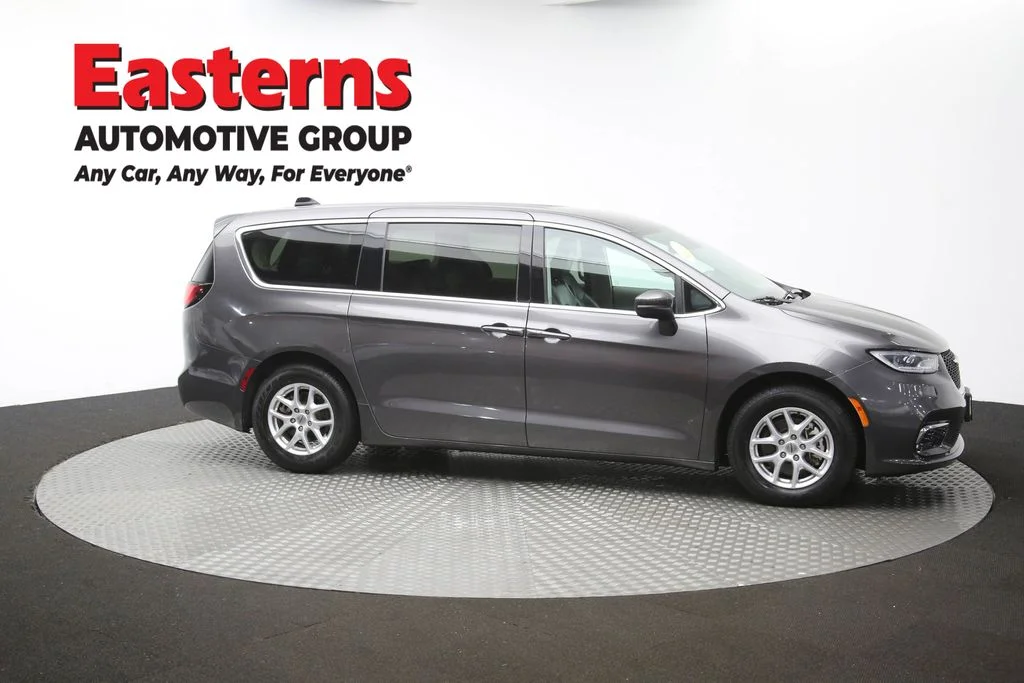 Used 2023 Gray Chrysler Touring L image 47