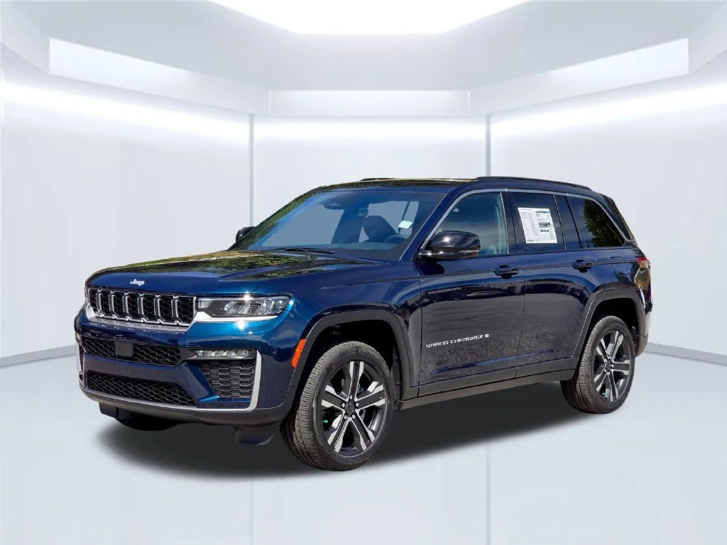 New 2027 Blue Jeep Limited image 2