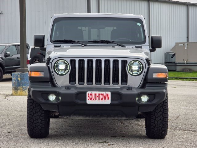 Certified Used 2021 Billet Silver Metallic Clearcoat Jeep Unlimited Sport Altitude image 2