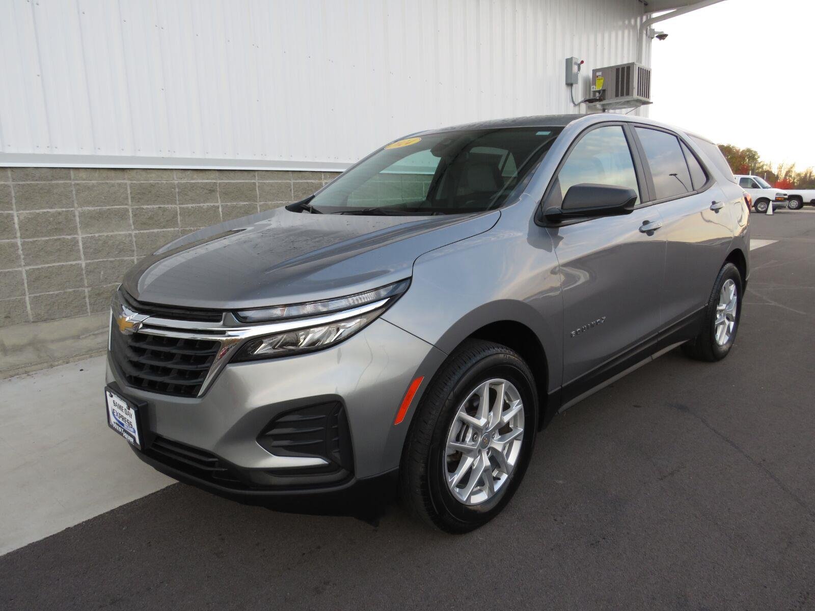 Used 2024 STERLING GRAY METALLIC Chevrolet  image 12
