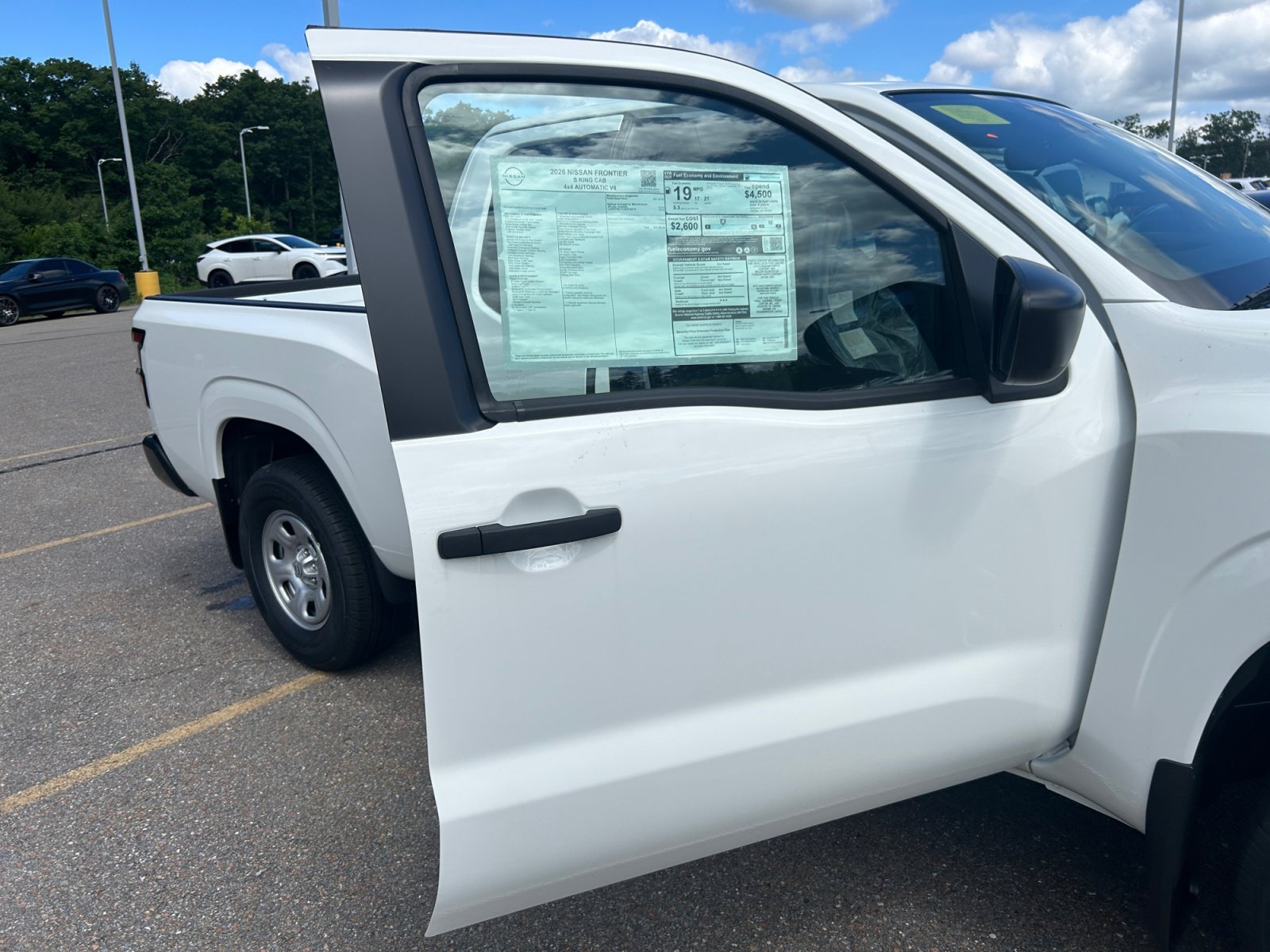 New 2026 Glacier White Nissan King Cab® S image 29