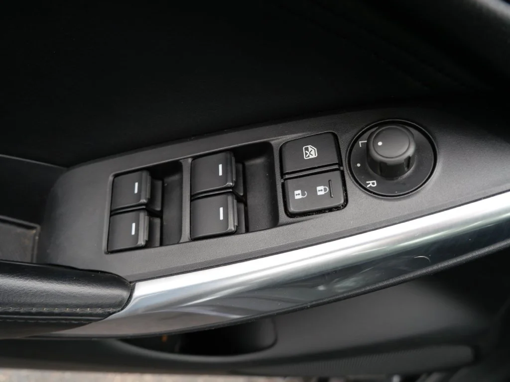 Used 2015 Gray Mazda i Touring image 16