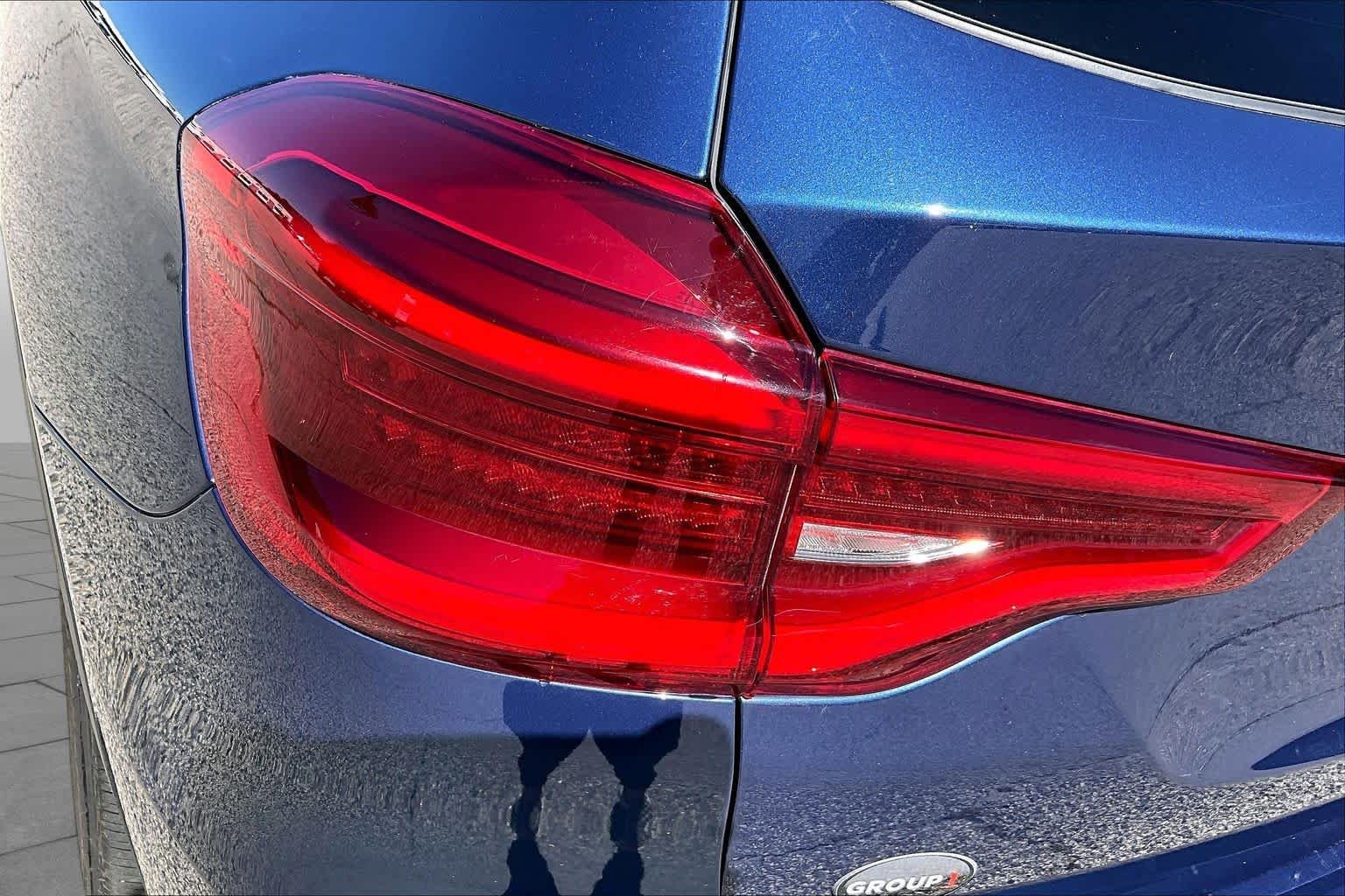 Used 2018 Phytonic Blue Metallic BMW xDrive30i image 28