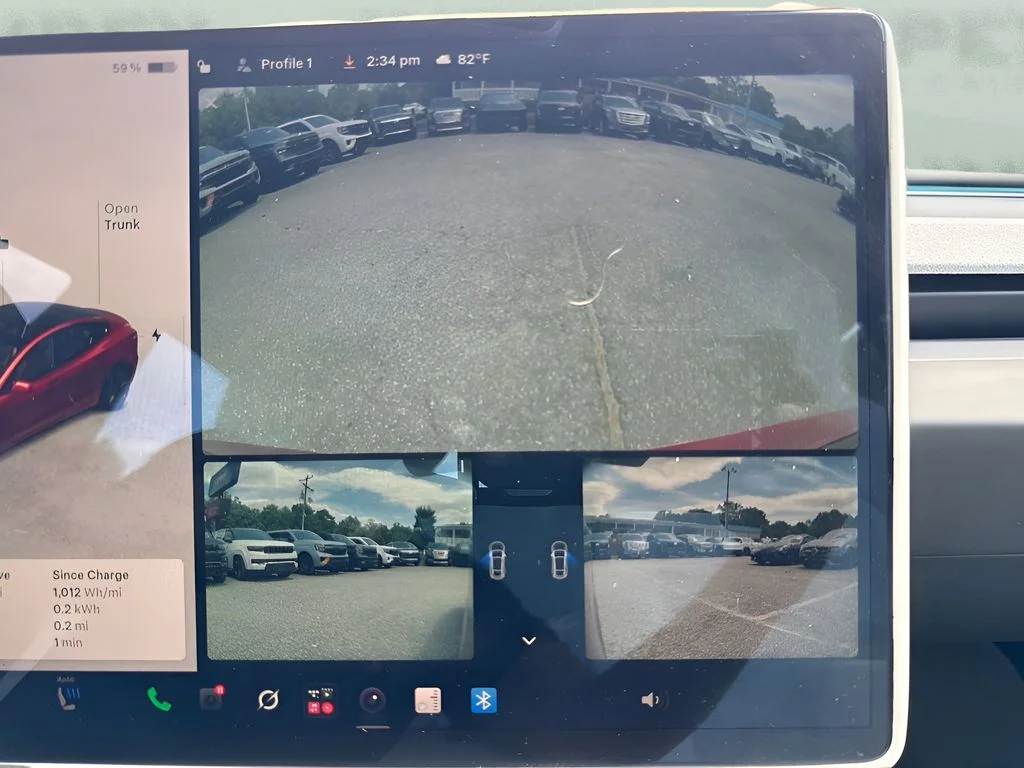 Used 2024  Tesla Base image 22