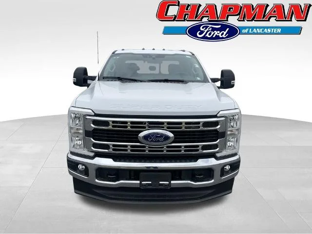 New 2026 Oxford White Ford F-350® XL image 2