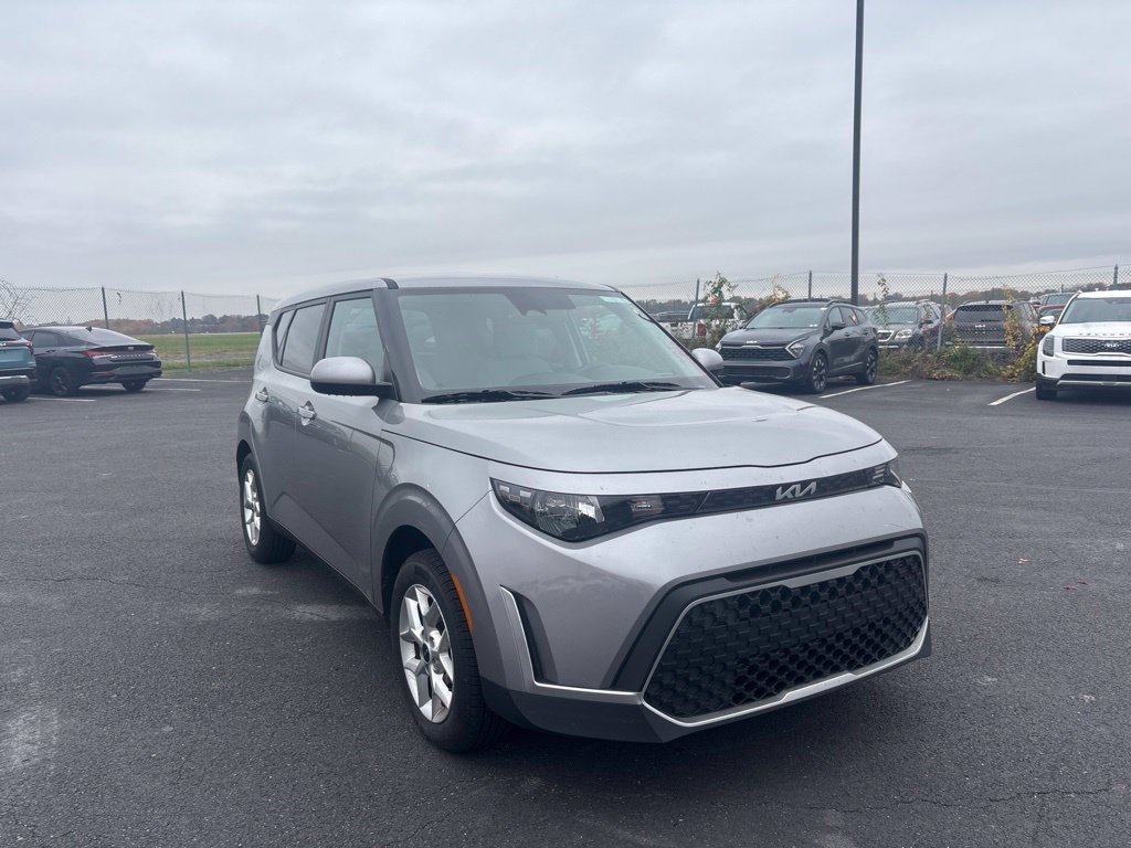 2025 Kia Soul  Hatchback Slide