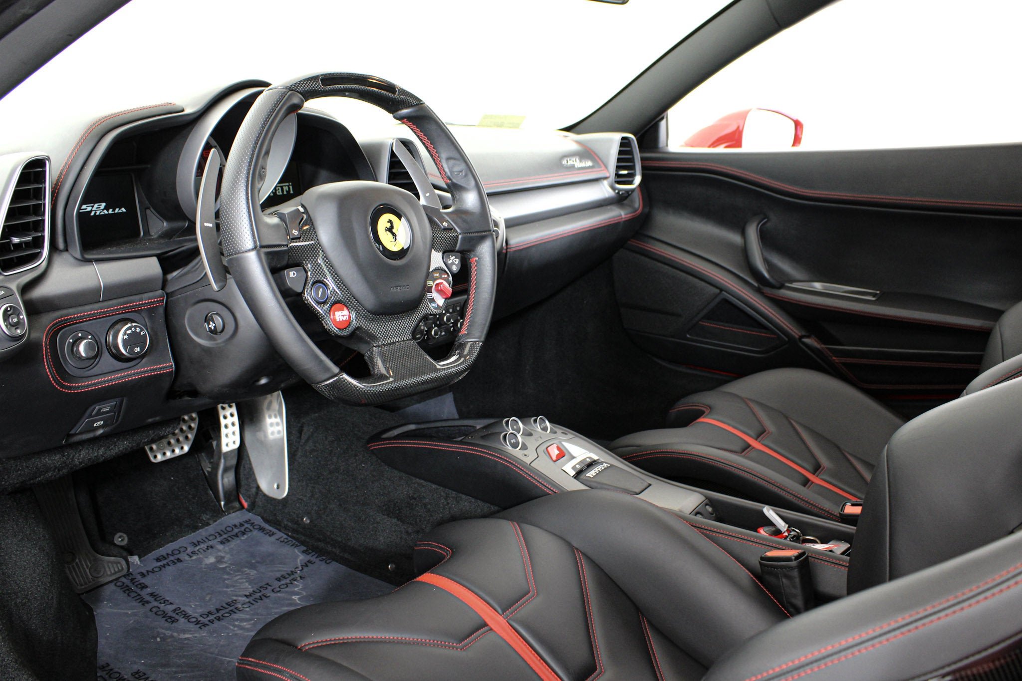 Used 2015 Red Ferrari  image 2