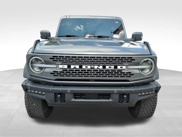 Used 2022 Gray Ford Badlands image 16