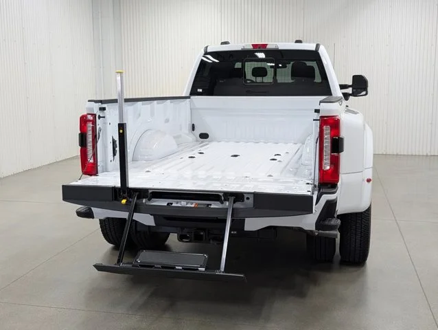 New 2026 Oxford White Ford F-350® XL image 61