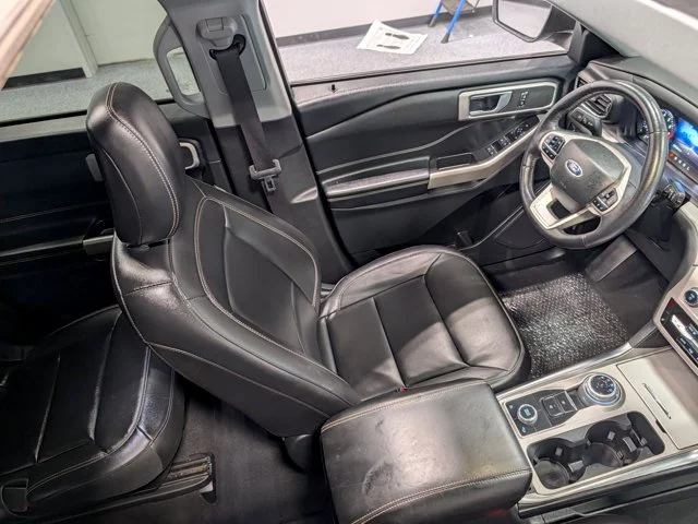 Used 2023 Gray Ford XLT image 35