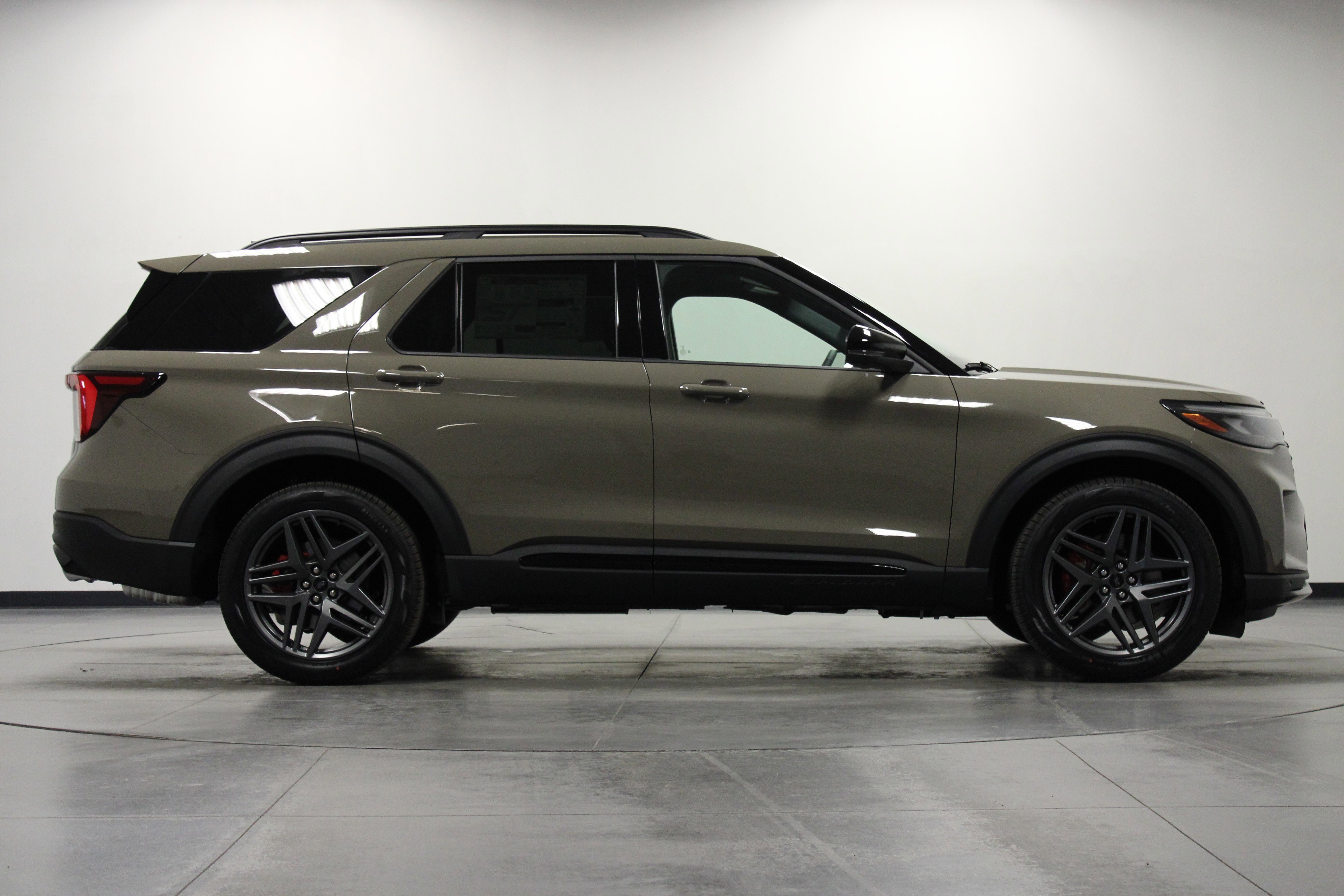 New 2026 Marsh Gray Ford ST image 3