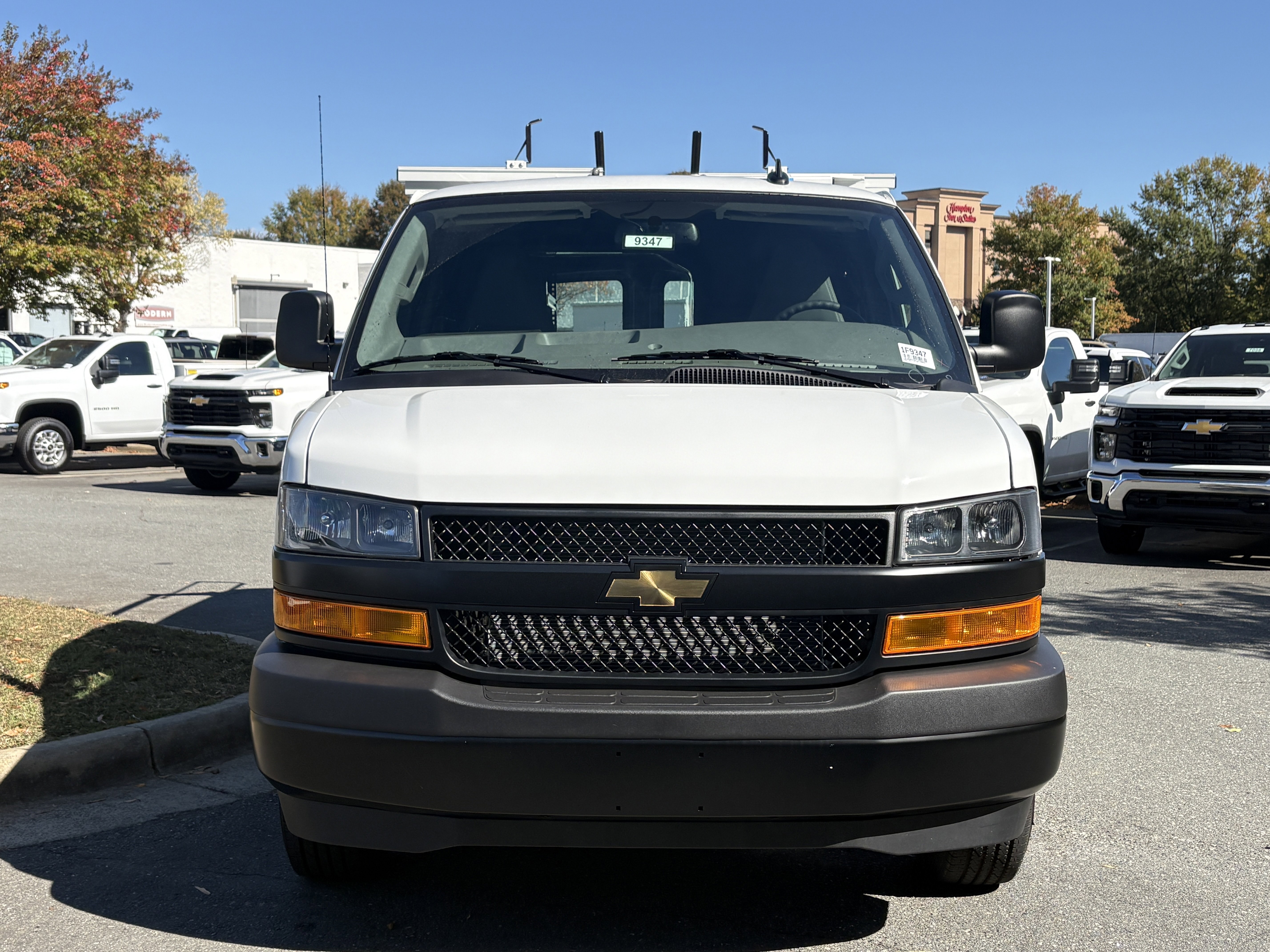 New 2025 Summit White Chevrolet WT image 8