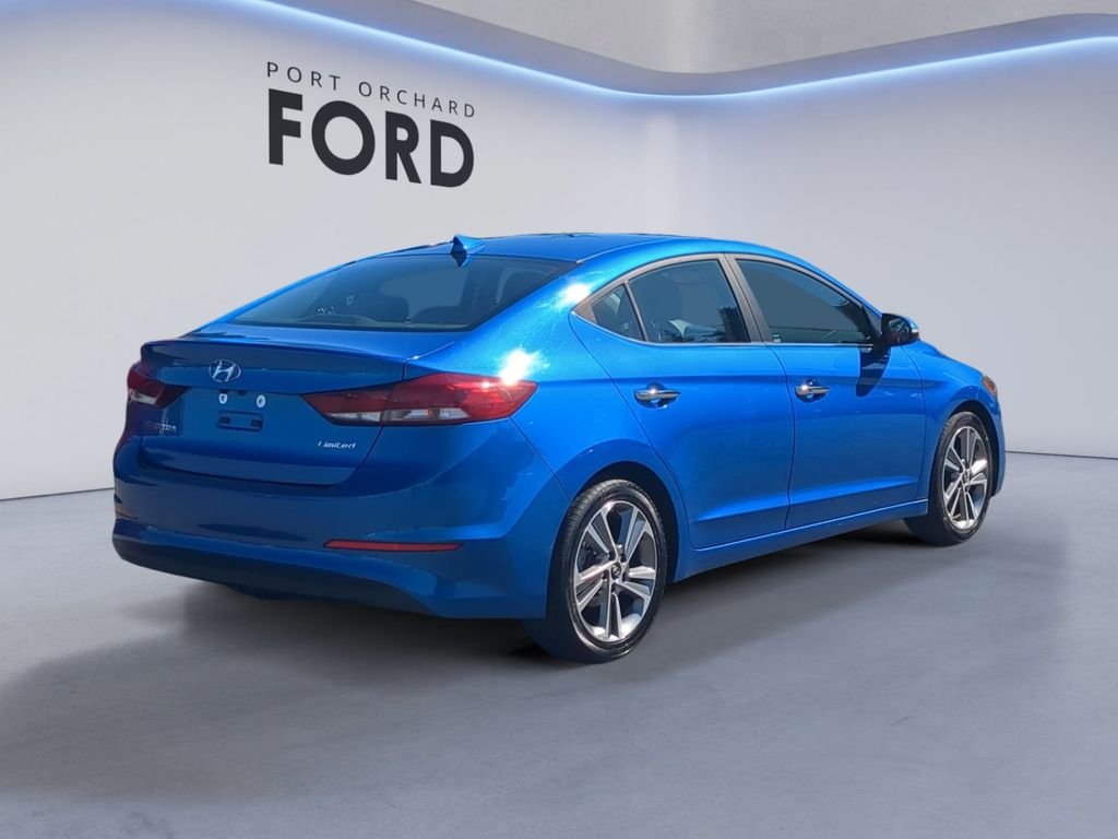 Used 2017 Electric Blue Metallic Hyundai Limited image 7